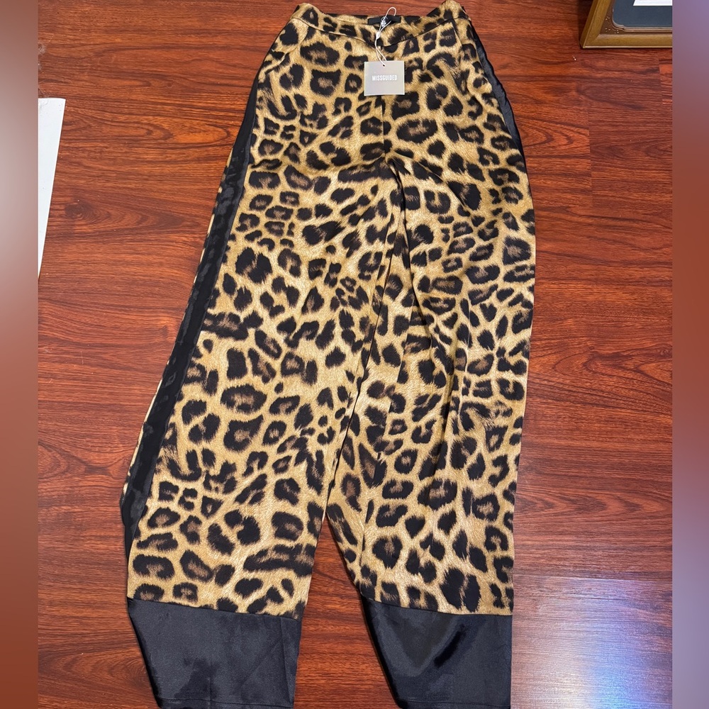Missguided + Leopard Print Flare Pants - Picture 3 of 6